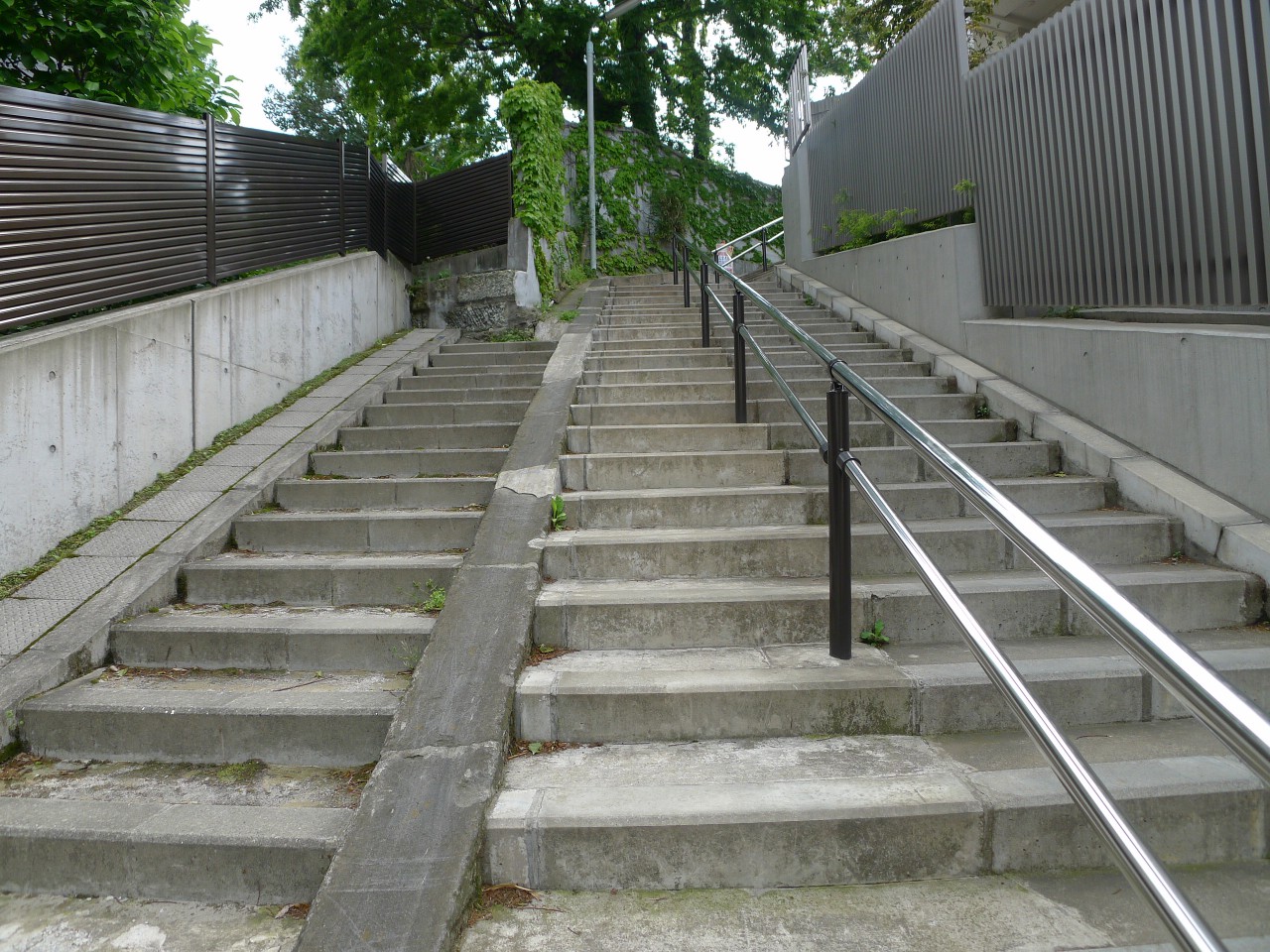 お化け階段