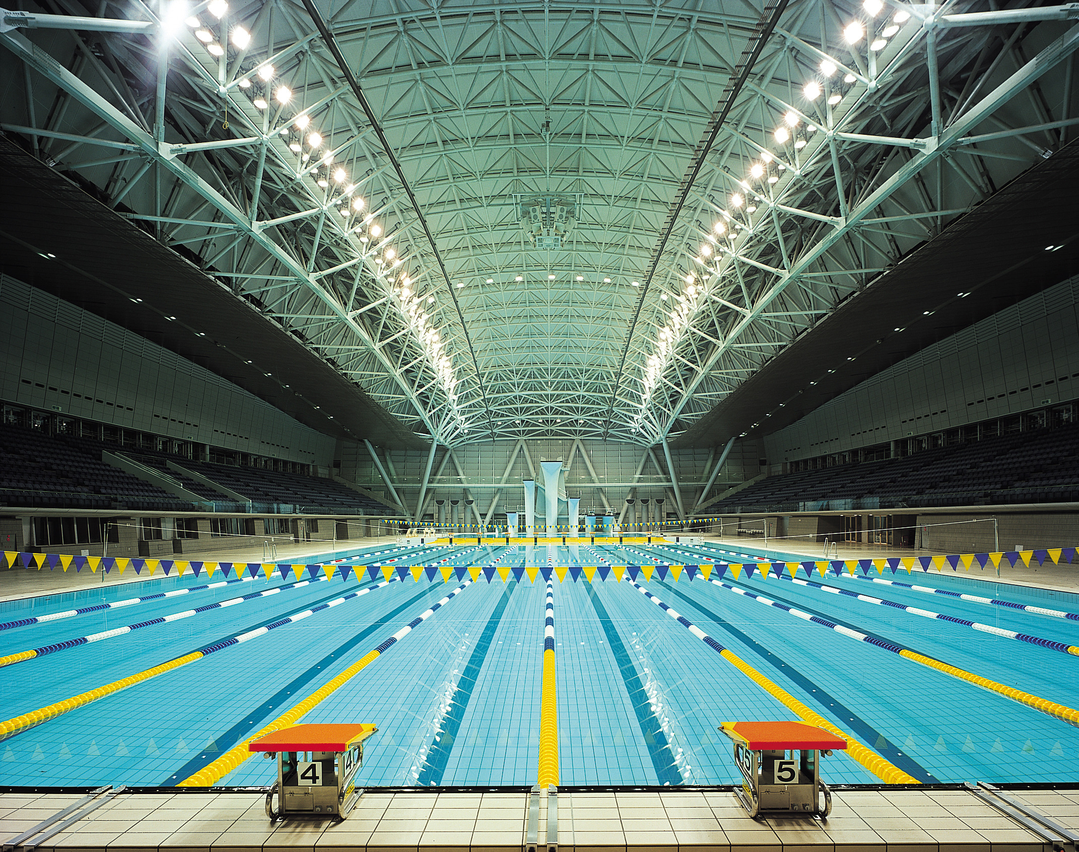 横浜国際プール 日本最大級のsns映え観光情報 スナップレイス