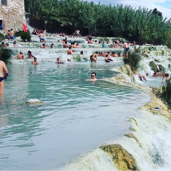 サトゥルニア温泉