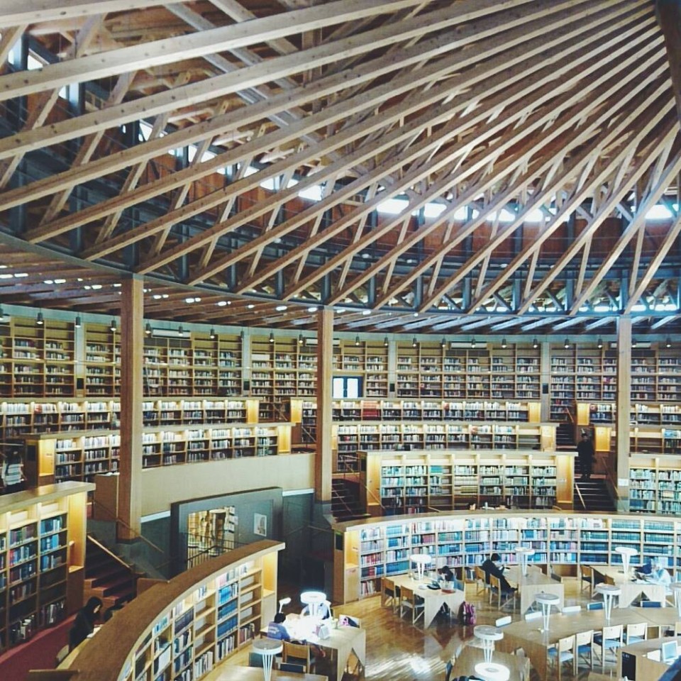 国際教養大学　図書館