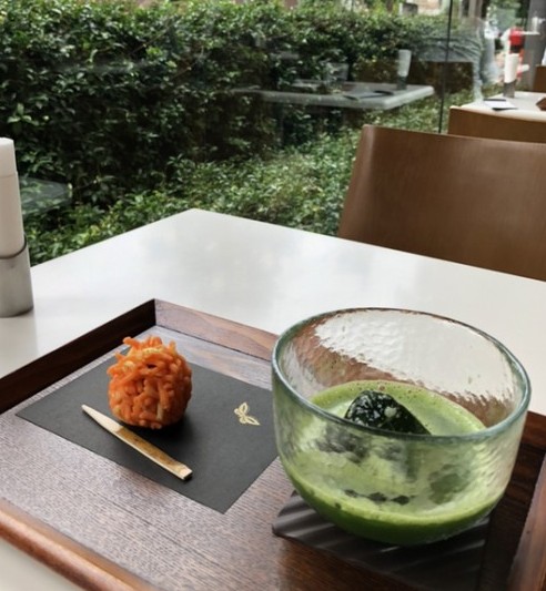 Cafe 椿 山種美術館内