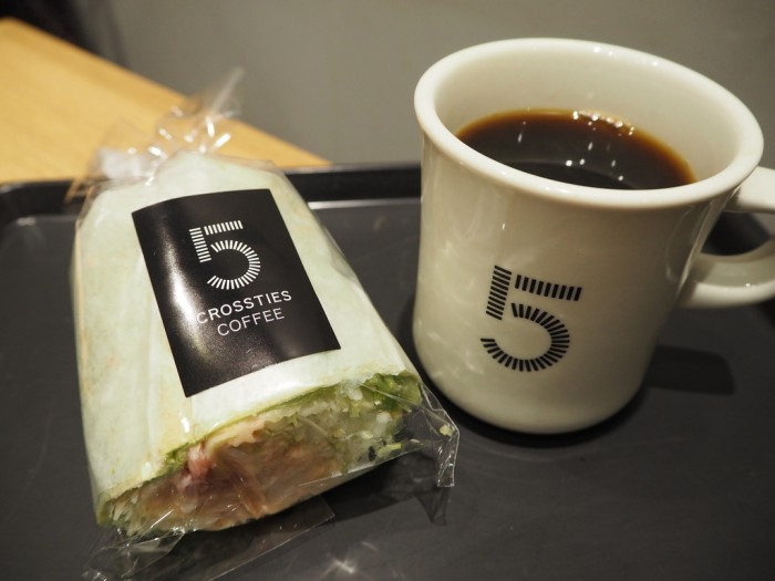 5 CROSSTIES COFFEE（改札内・駅構内）