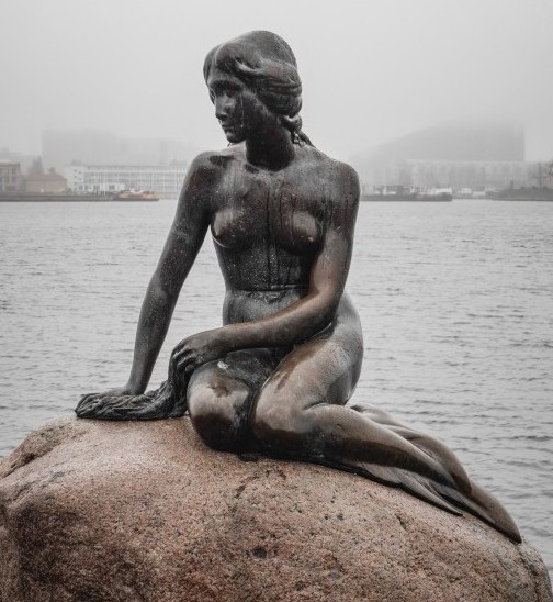 人魚姫の銅像／コペンハーゲン