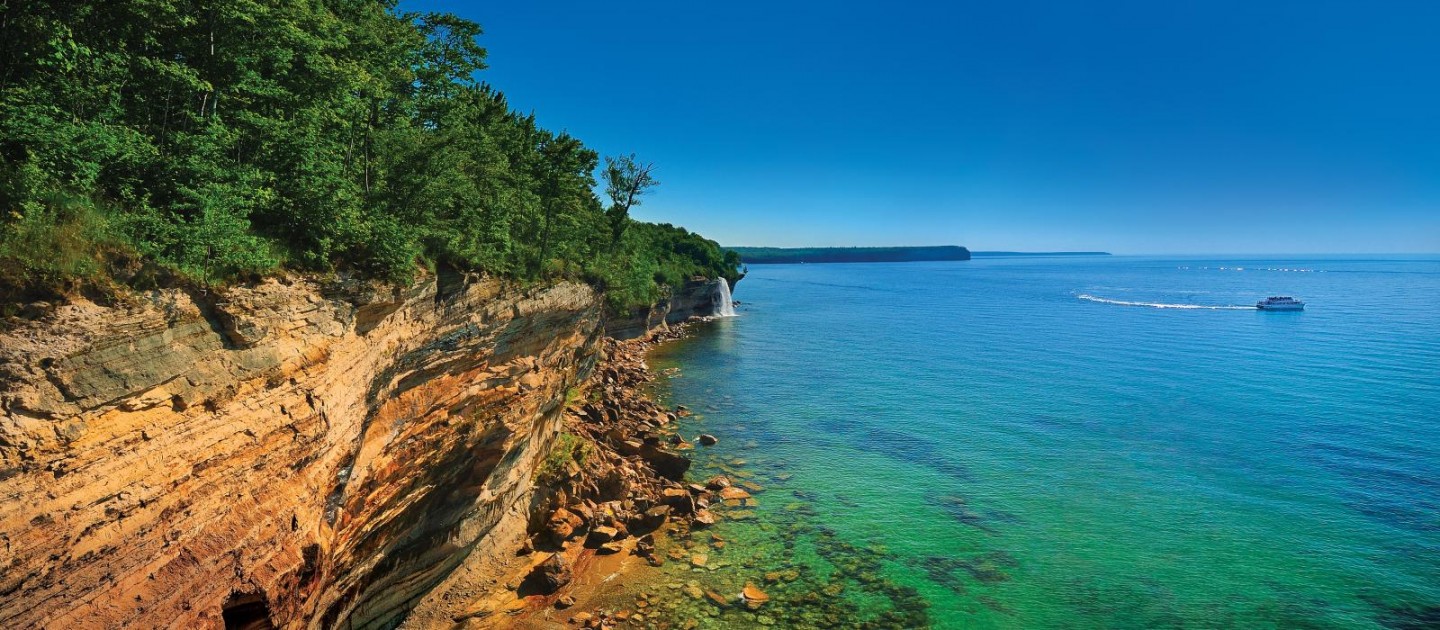 Pictured Rocks（ピクチャード・ロックス）
