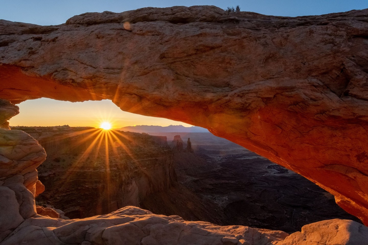 Mesa Arch（メサ・アーチ）